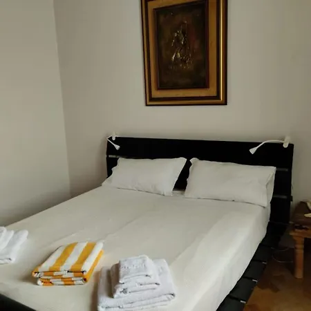 Al Castello Apartment *